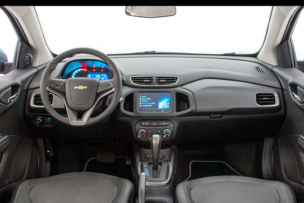 interior do onix 2014