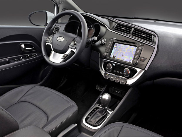 Interior Kia Cerato 2013